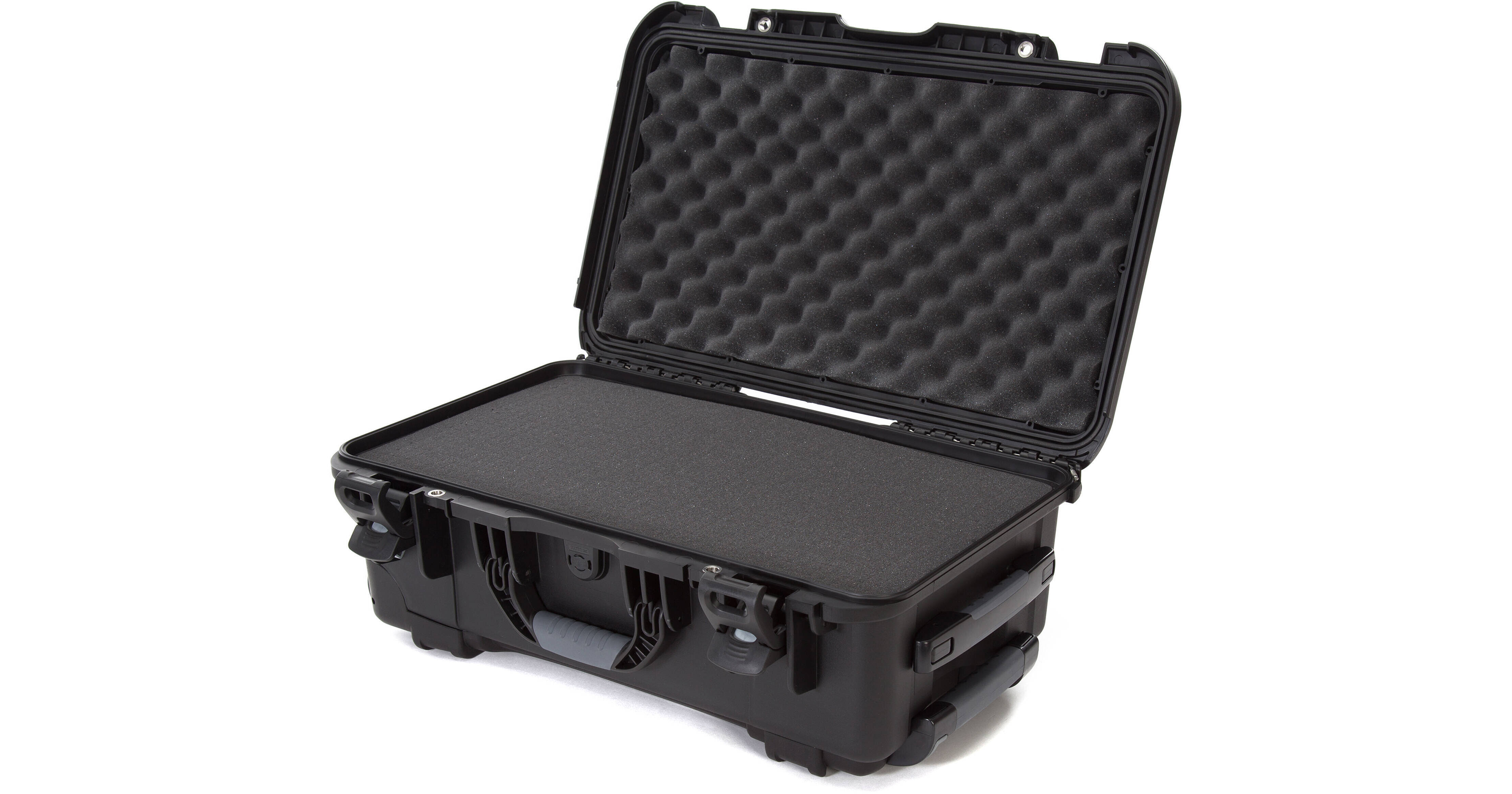 Nanuk 935 Wheeled Hard Case with Foam Insert (Black, 28.5L)